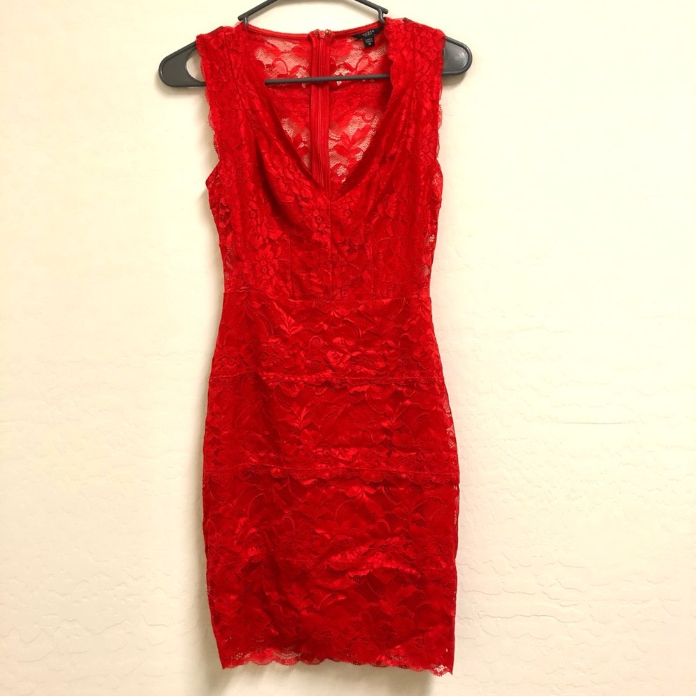 Red elegant dress you can wear for a wedding!